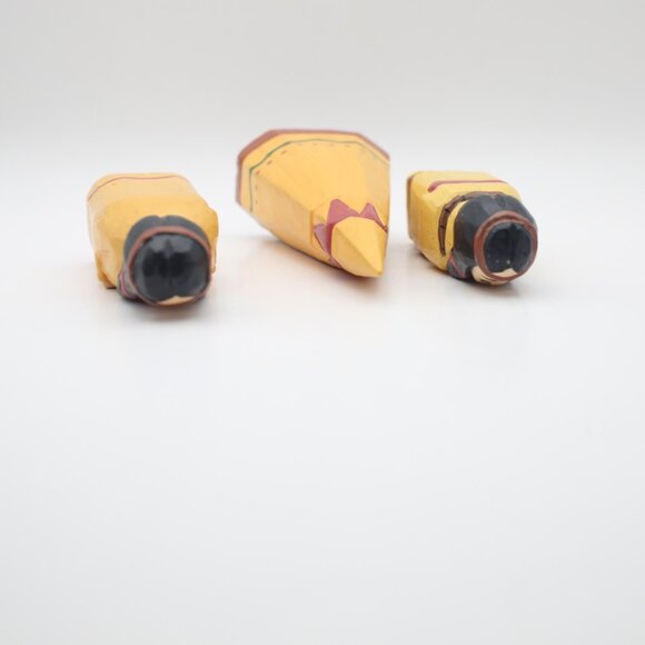 Vintage 1970s Hand Carved Hand Painted Indian Man, Woman &  Teepee - Picture 10 of 10